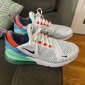 Men’s Nike Air Max 270 Size 11.5